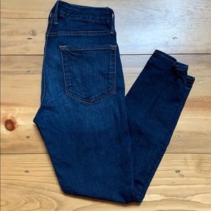 Good American Good Legs Jeans